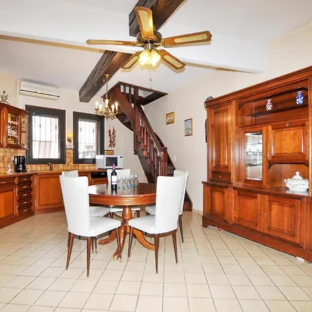 3 Bedroom Stunning In Holiday home